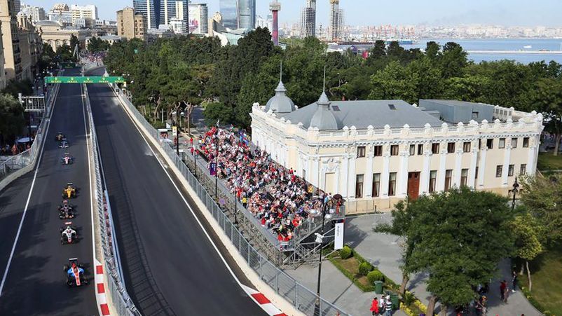 Прямая на Baku City Circuit