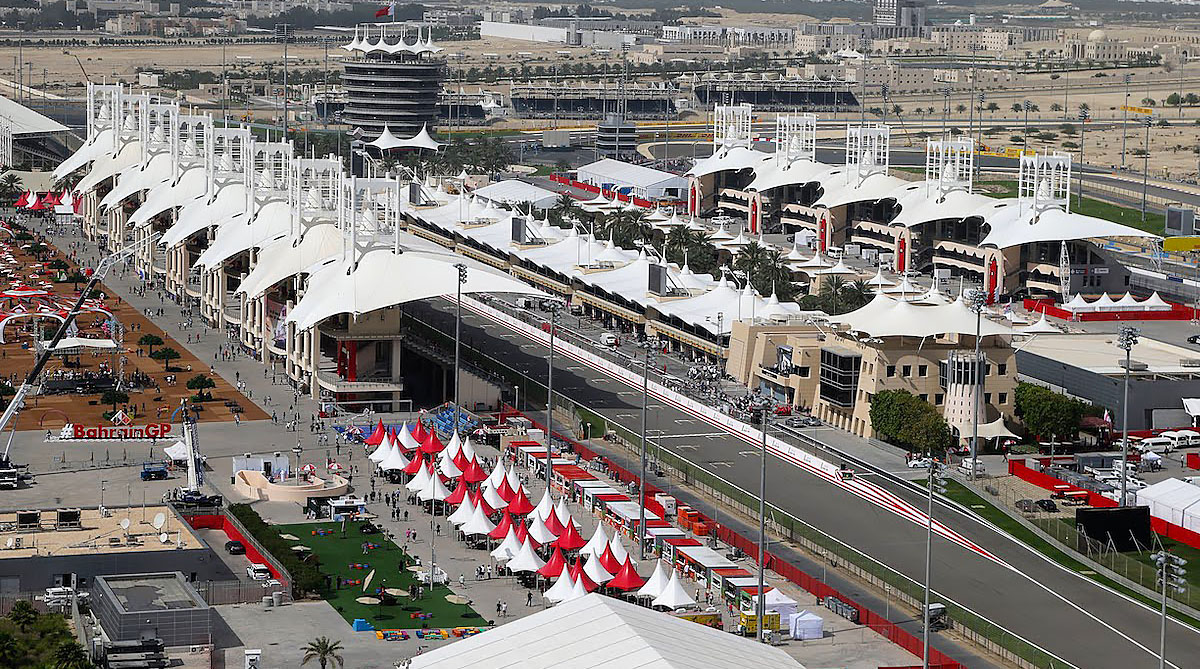 Международный автодром Бахрейна (Bahrain International Circuit, сокращенно BIC). Трасса "Сахир" - гоночный трек открытый в 2004 г. Протяженность 5.412 км.
