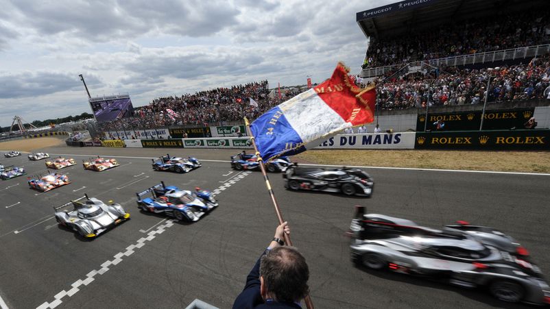 Французский флаг на 24 Hours of Le Mans