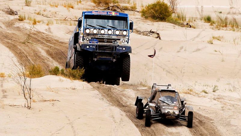 КАМАЗ и Багги на Dakar Rally