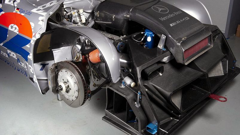 Independent racing suspension in DTM