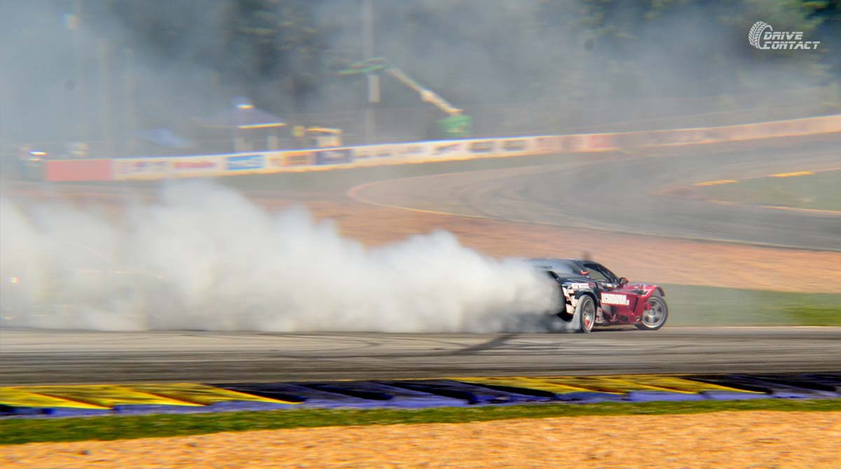 Formula Drift Atlanta Heats Up: A Scorching Recap!