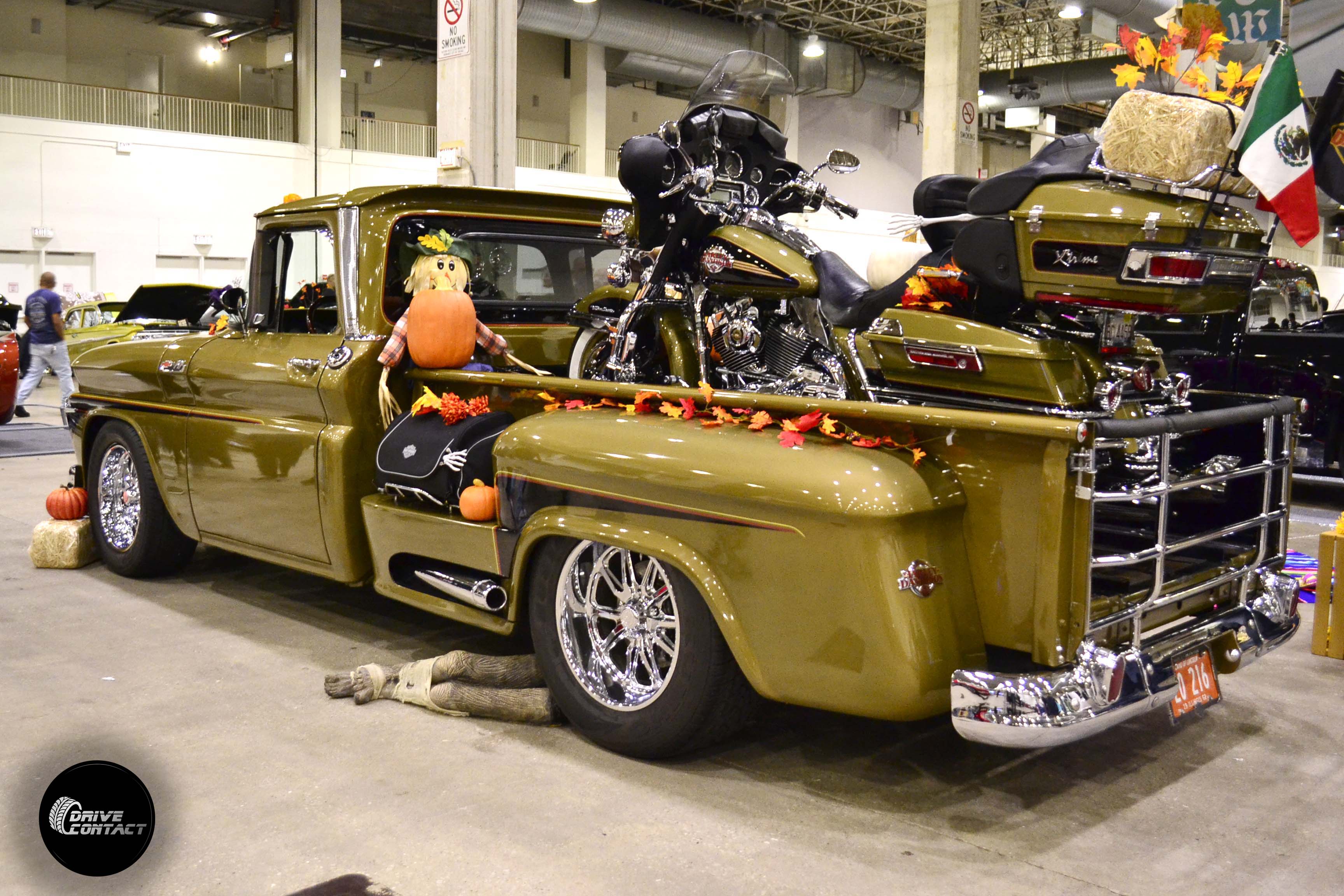 Slow&Low: 2023 Chicago Lowrider Festival