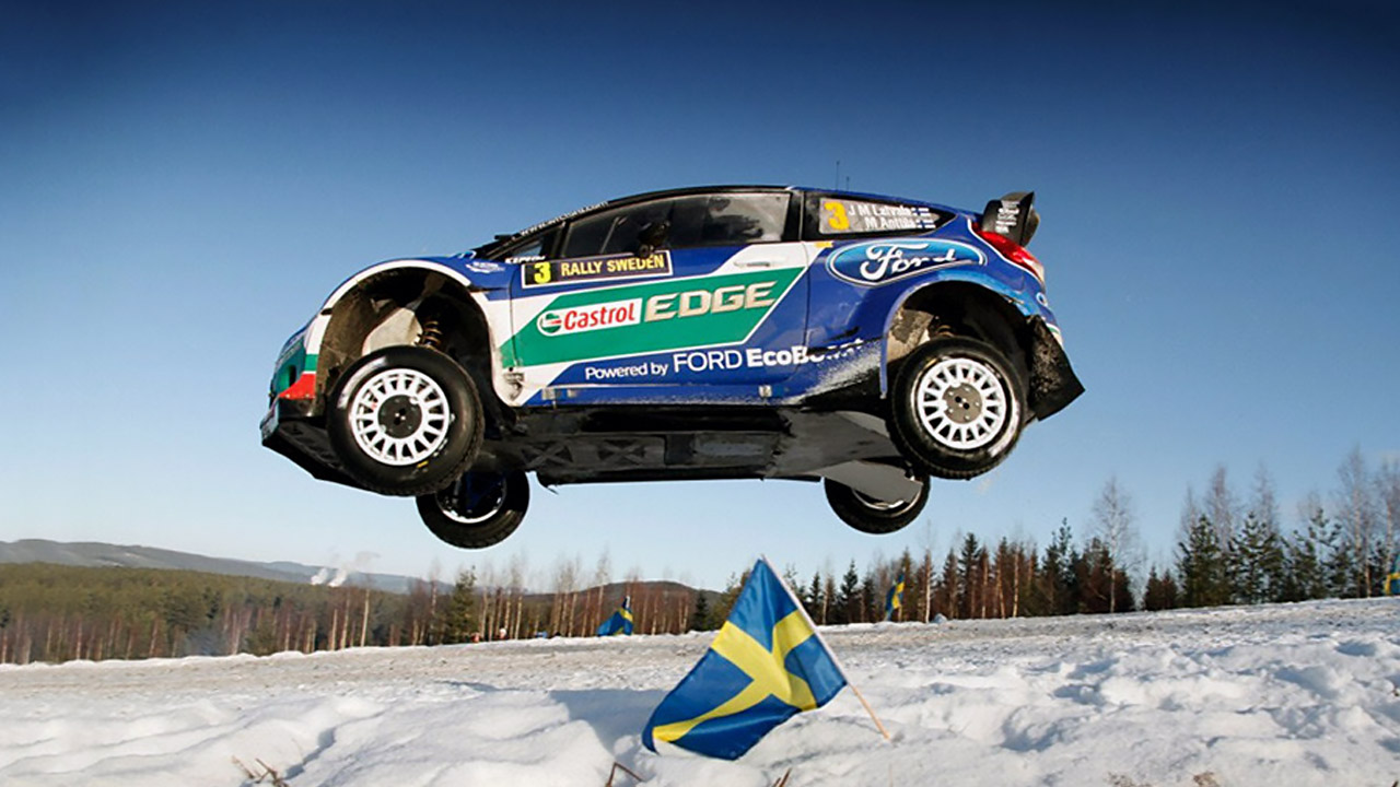 Ралли Швеции - машина в прыжке