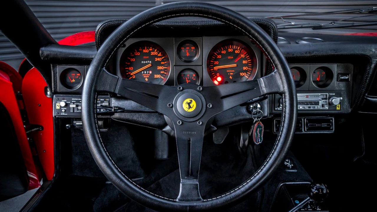 Интерьер Ferrari BB 512